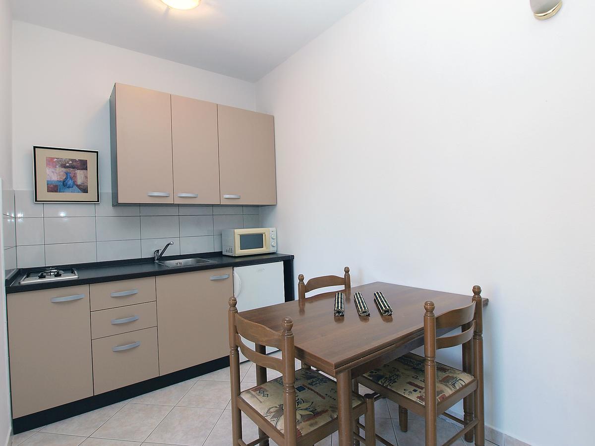 Apartments Dusanka 799 Fažana Exterior foto