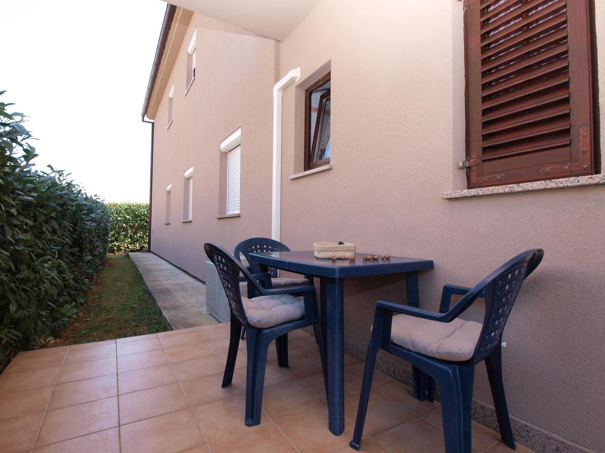 Apartments Dusanka 799 Fažana Exterior foto